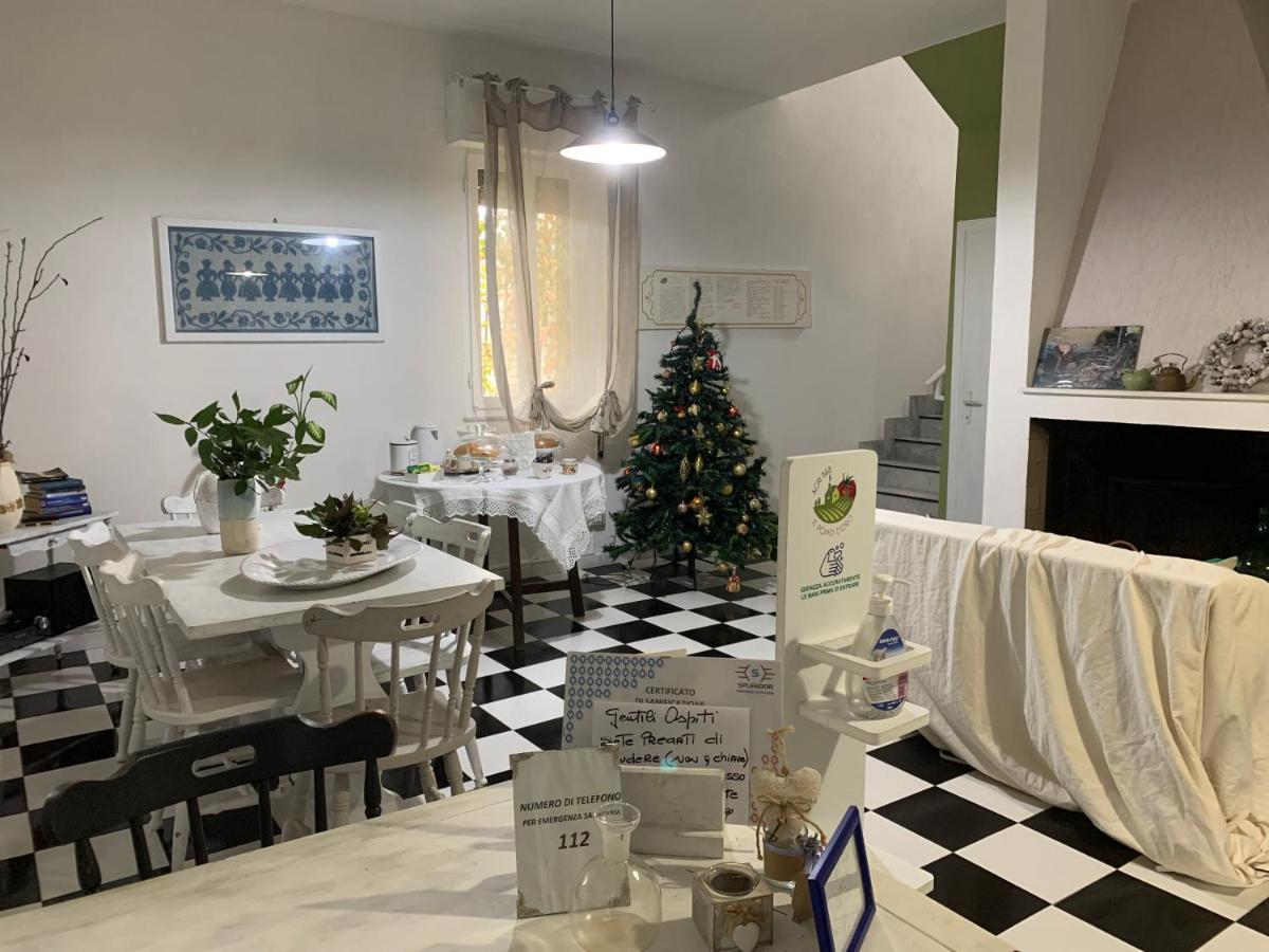 B&B Il Pomo d'oro - DAILY HYGIENIZED Assemini Esterno foto