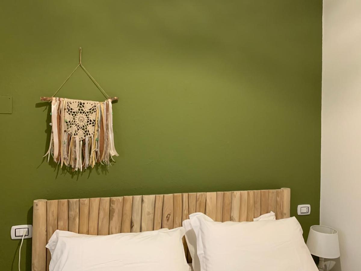 B&B Il Pomo d'oro - DAILY HYGIENIZED Assemini Esterno foto